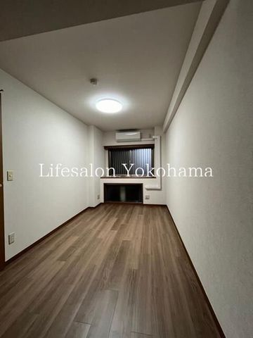 �y�Q���z�@