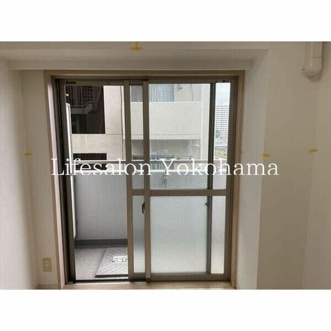 �y�����E���r���O�z�@