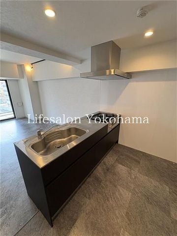 �y�L�b�`���z�@