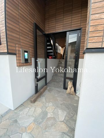 �y�G���g�����X�z�@