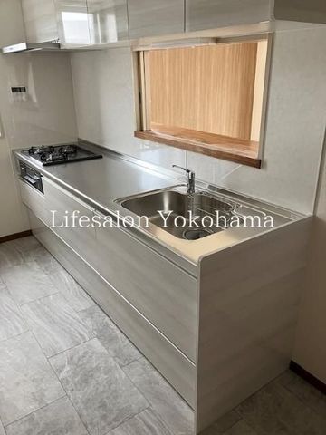 �y�L�b�`���z�@