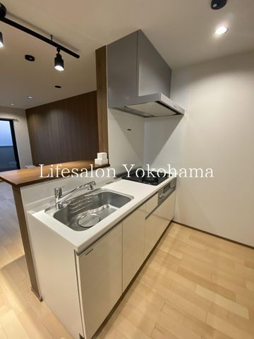 �y�L�b�`���z�@