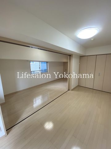 �y�Q���z�@