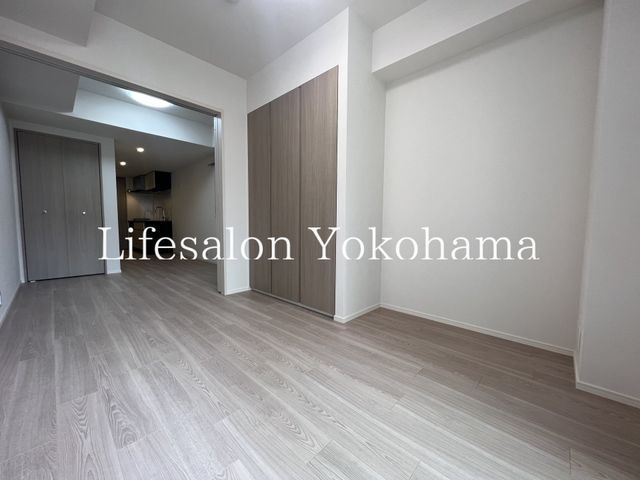 �y���̑������E�X�y�[�X�z�@���r���O/����