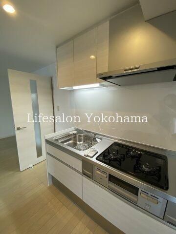 �y�L�b�`���z�@