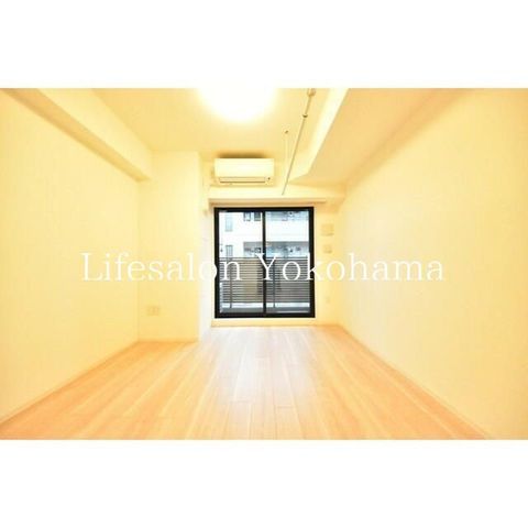 �y���ԁE���r���O�z�@