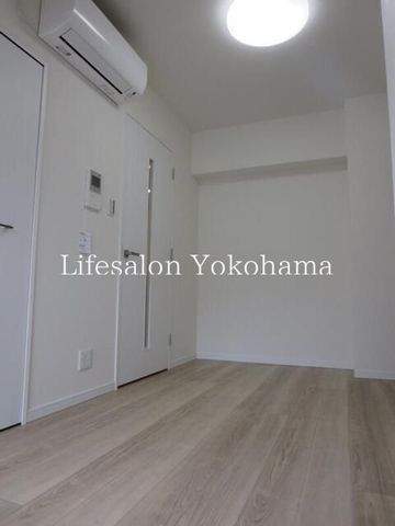 �y���ԁE���r���O�z�@