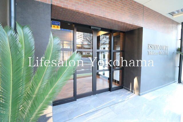 �y�G���g�����X�z�@