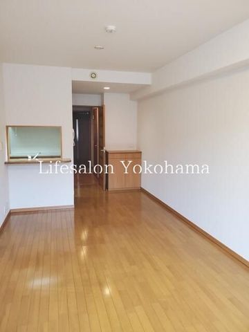 �y���ԁE���r���O�z�@