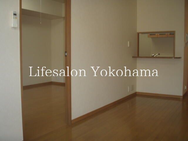 �y���̑������E�X�y�[�X�z�@