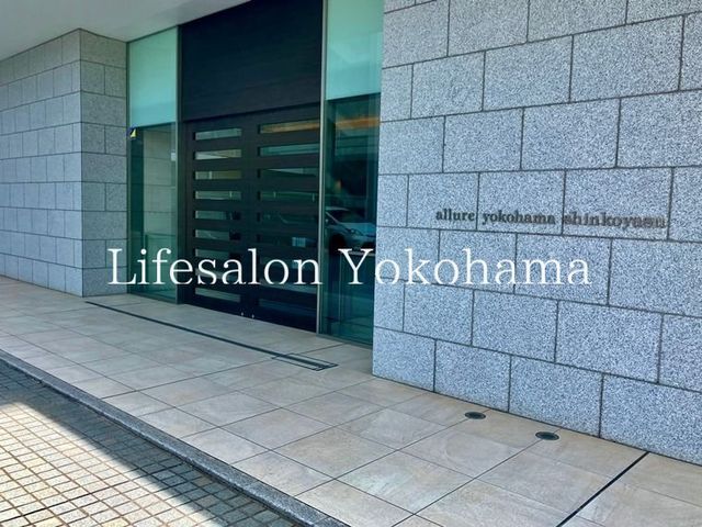 �y�G���g�����X�z�@