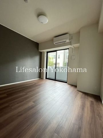 �y���ԁE���r���O�z�@