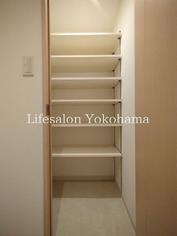 �y���[�z�@