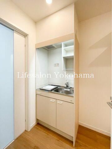 �y�L�b�`���z�@