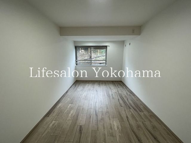 �y���ԁE���r���O�z�@