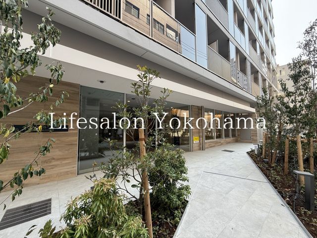 �y�G���g�����X�z�@�G���g�����X