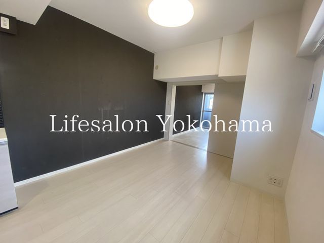 �y���ԁE���r���O�z�@