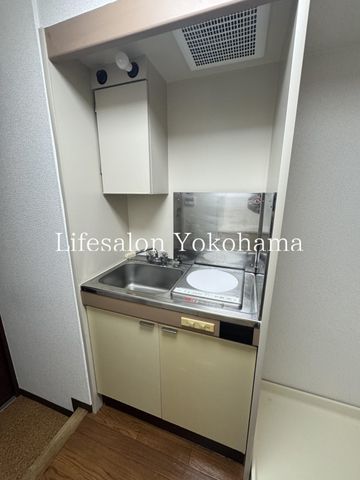 �y�L�b�`���z�@