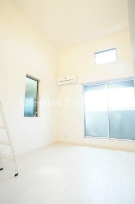 �y���ԁE���r���O�z�@