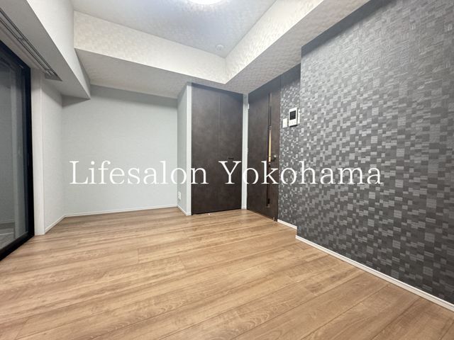 �y���ԁE���r���O�z�@