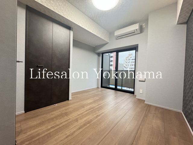 �y���ԁE���r���O�z�@