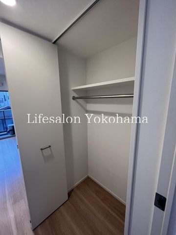 y[z@