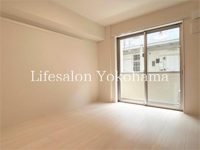 �y�o���R�j�[�z�@