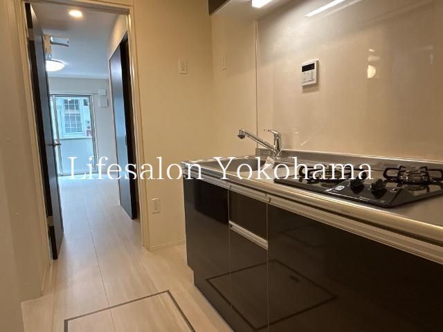 �y�L�b�`���z�@