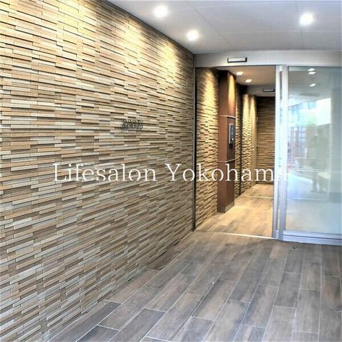 �y�G���g�����X�z�@