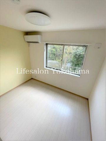 �y���ԁE���r���O�z�@