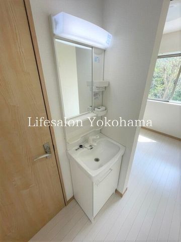 �y���ʏ��z�@