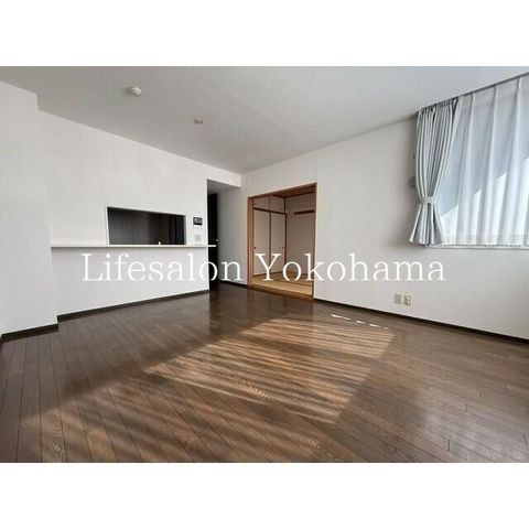 �y���ԁE���r���O�z�@