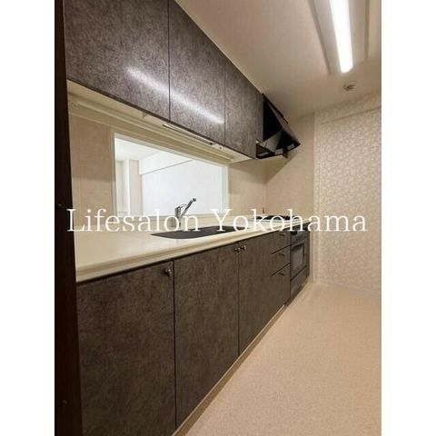 �y�L�b�`���z�@