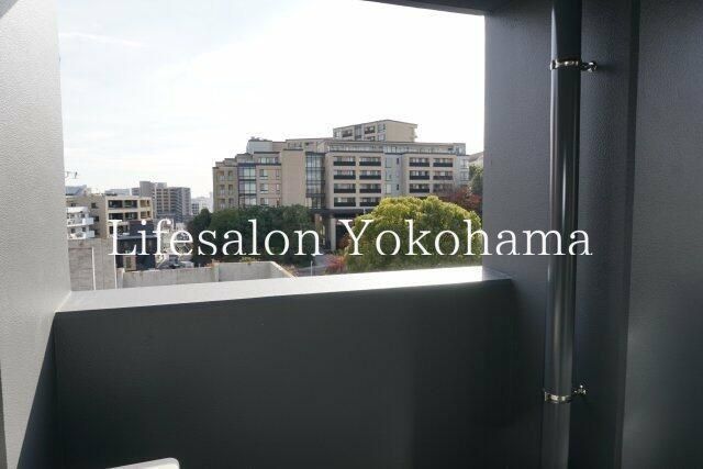 �y�o���R�j�[�z�@