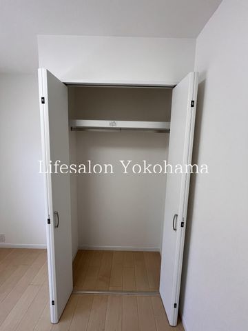 y[z@