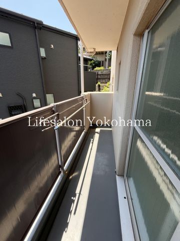yoRj[z@