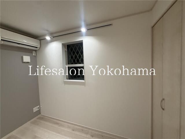 �y���ԁE���r���O�z�@