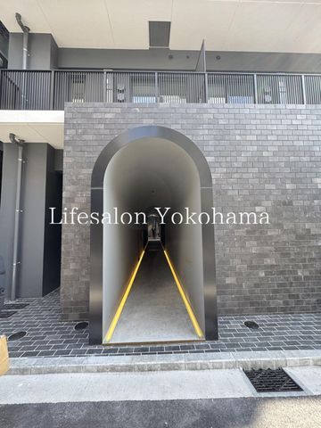 �y�G���g�����X�z�@