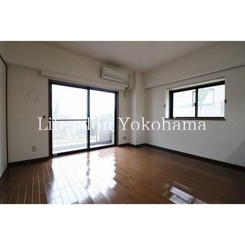 �y���ԁE���r���O�z�@