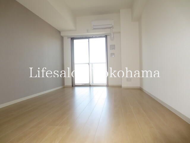 �y���ԁE���r���O�z�@