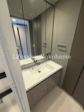 �y���ʏ��z�@