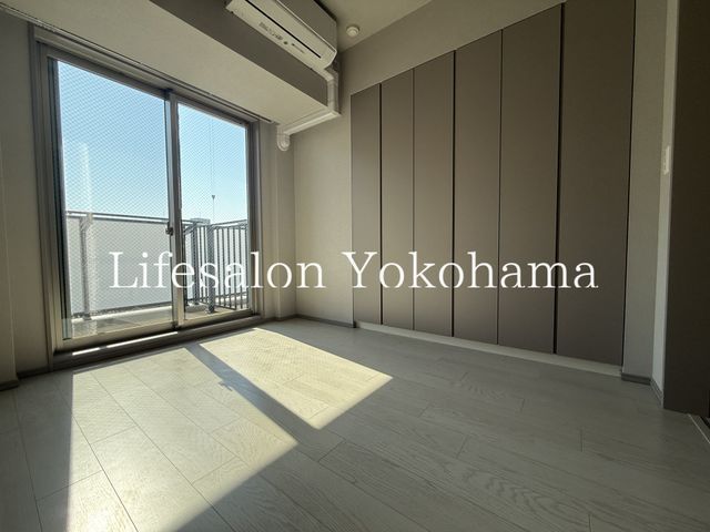 �y���ԁE���r���O�z�@