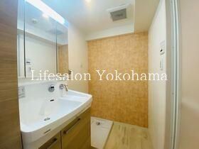 �y���ʏ��z�@