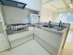 �y�L�b�`���z�@