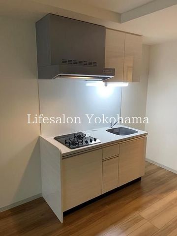 �y�L�b�`���z�@