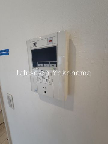 �y���̑��ݔ��z�@