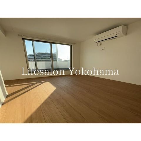 �y���ԁE���r���O�z�@