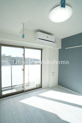 �y���ԁE���r���O�z�@