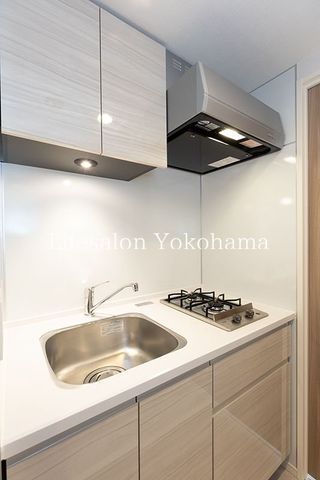 �y�L�b�`���z�@