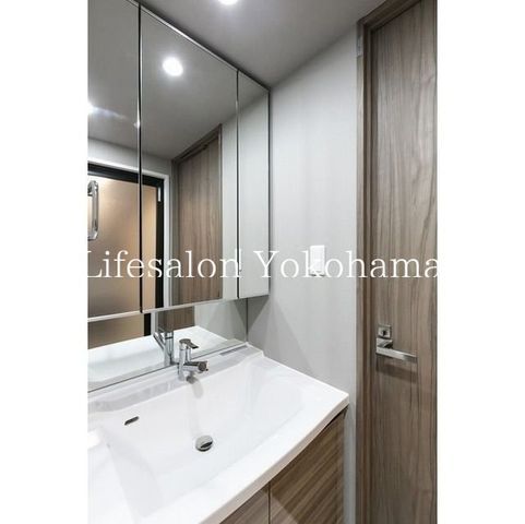 �y���ʏ��z�@